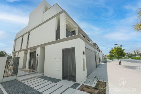 Vila v Tilal Al Ghaf, Dubai, SAE 4 spálne, 144 m2 č. 678774 - Fotografia 1