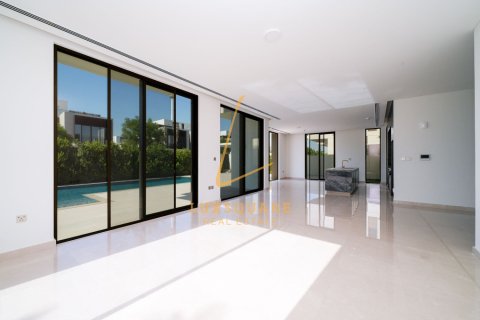 Villa in Dubai South (Dubai World Central), Dubai, UAE 3 bedrooms, 660 sq.m. № 721774