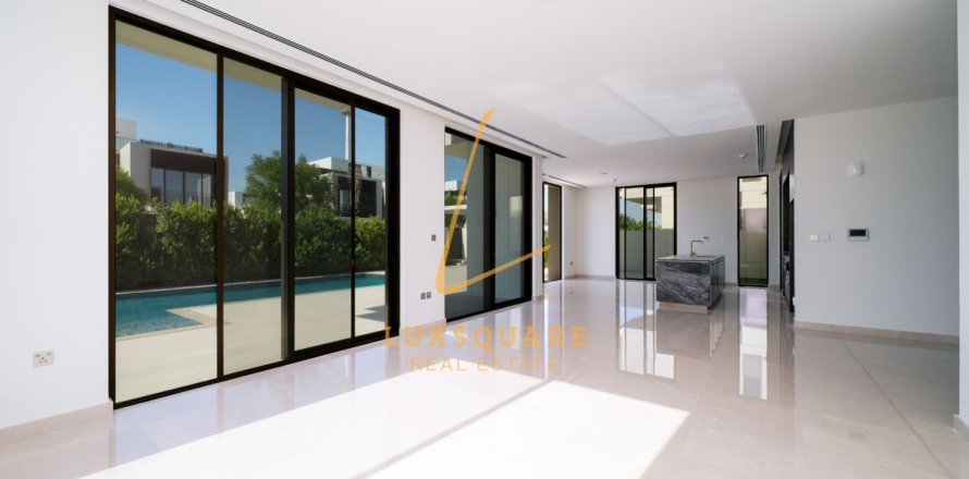 ویلا در Dubai South (Dubai World Central)، Dubai ، امارات متحده عربی 3 خوابه ، 660 متر مربع.  شماره 721774