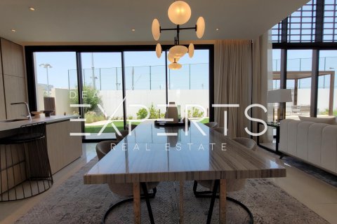 Villa sa Saadiyat Island, Abu Dhabi, UAE 4 silid-tulugan, 461.2 sq.m. № 548307 - larawan 14
