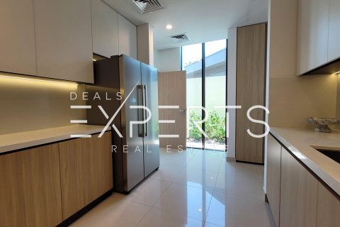 Villa sa Saadiyat Island, Abu Dhabi, UAE 4 silid-tulugan, 461.2 sq.m. № 548307 - larawan 13