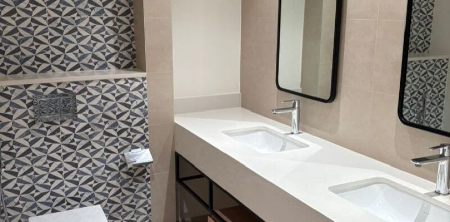 阿联酋 Dubai Mina Rashid 公寓  2 卧, 108 平方米 , 编号 691850