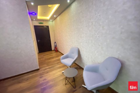 Zyrë në Business Bay, Dubai, Emiratet e Bashkuara Arabe 90.5 m2. № 693240 - Foto 19