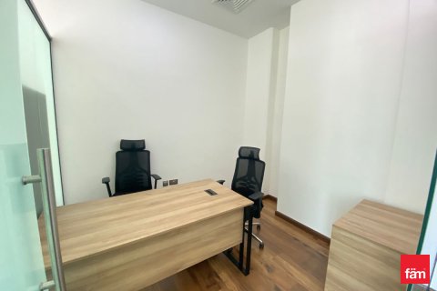 Zyrë në Business Bay, Dubai, Emiratet e Bashkuara Arabe 90.5 m2. № 693240 - Foto 12