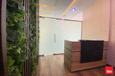 Zyrë në Business Bay, Dubai, Emiratet e Bashkuara Arabe 90.5 m2. № 693240 - Foto 18