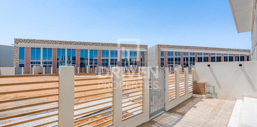 Vila v Dubai Land, SAE 4 ložnice, 326 m² Č.: 602287