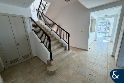 Villa itt: Dubai Sports City, Dubai, EAE, 4 hálószoba, 297 m², azonosító: 671455 - fénykép 3