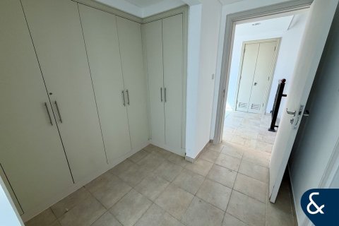 Villa itt: Dubai Sports City, Dubai, EAE, 4 hálószoba, 297 m², azonosító: 671455 - fénykép 14