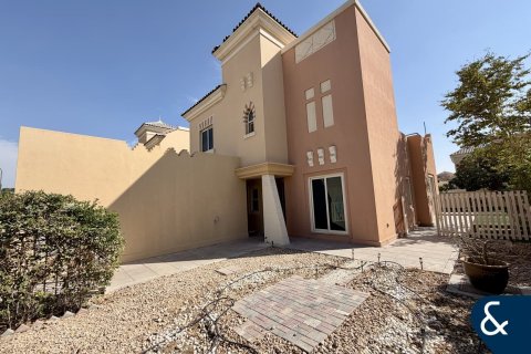 Villa itt: Dubai Sports City, Dubai, EAE, 4 hálószoba, 297 m², azonosító: 671455 - fénykép 2