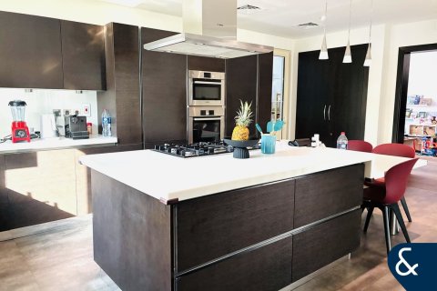 Villa itt: Jumeirah Islands, Dubai, EAE, 4 hálószoba, 491 m², azonosító: 671453 - fénykép 7