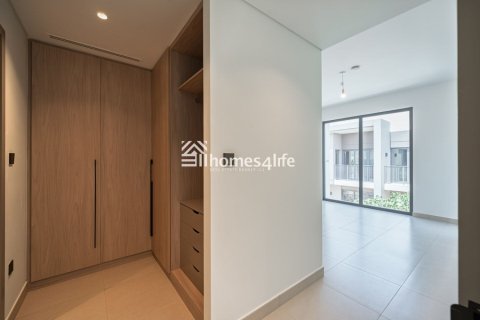 Rijtjeshuis te huur in Tilal Al Ghaf, Dubai, VAE 3 slaapkamers, 140 vr.m., nr 692755 - foto 6