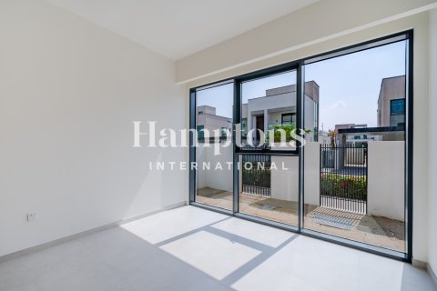 וילה להשכרה ב Arabian Ranches 3, Dubai, איחוד האמירויות  4 חדרי שינה, 500.09684900 מ"ר, מספר 686563 - תמונה 2