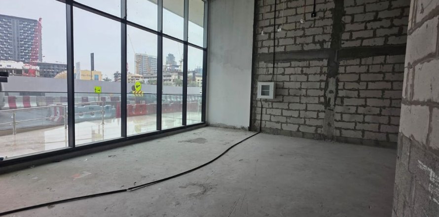 Магазин в Дубай, ОАЕ 98.6м2 № 700052