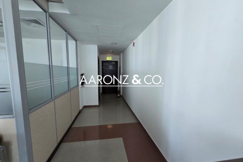 Üürile anda kontor asukohaga Business Bay, Dubai, AÜE: 113 m² Nr 693681 - pilt 6