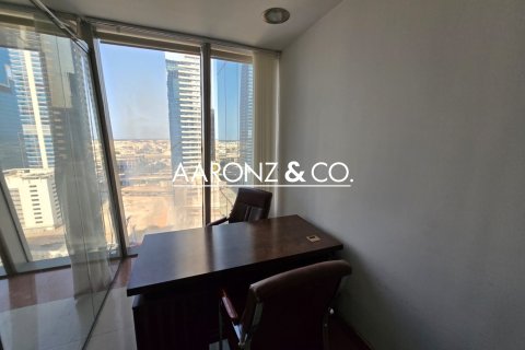 Üürile anda kontor asukohaga Business Bay, Dubai, AÜE: 113 m² Nr 693681 - pilt 11