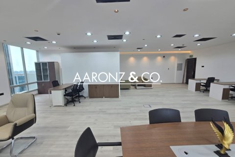 Üürile anda kontor asukohaga Business Bay, Dubai, AÜE: 108 m² Nr 693680 - pilt 2
