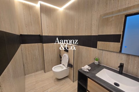 Office in Business Bay, Dubai, UAE 108 sq.m. № 693680 - photo 14