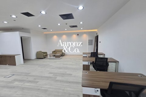 Office in Business Bay, Dubai, UAE 108 sq.m. № 693680 - photo 9