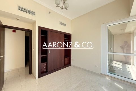 Jumeirah Lake Towers, Dubai, UAE의 임대용 아파트 침실 2개, 110제곱미터 번호 693685 - 사진 8