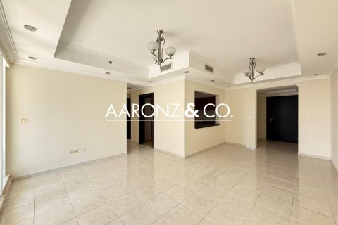 Jumeirah Lake Towers, Dubai, UAE의 아파트 침실 2개, 110제곱미터 번호 693685