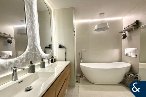 Apartament në Downtown Dubai (Downtown Burj Dubai), Emiratet e Bashkuara Arabe 2 dhoma gjumi, 135 m2. № 697853 - Foto 8