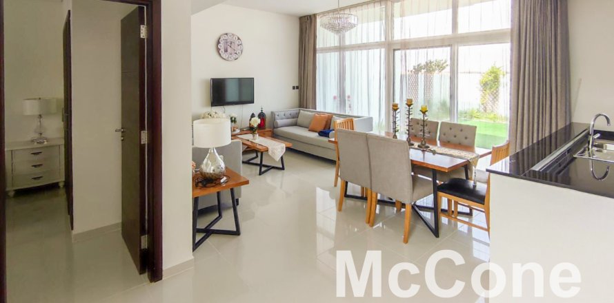 Řadový dům v Dubai, SAE 4 ložnice, 222.13 m² Č.: 587399