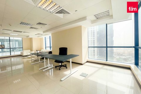 Zyrë në Dubai, Emiratet e Bashkuara Arabe 84.1 m2. № 655905 - Foto 12