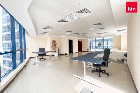 Zyrë në Dubai, Emiratet e Bashkuara Arabe 84.1 m2. № 655905 - Foto 4