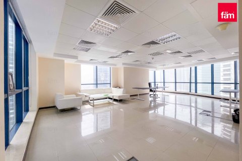 Zyrë në Dubai, Emiratet e Bashkuara Arabe 84.1 m2. № 655905 - Foto 2