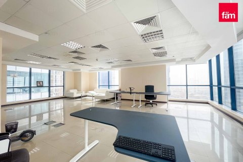 Zyrë në Dubai, Emiratet e Bashkuara Arabe 84.1 m2. № 655905 - Foto 7