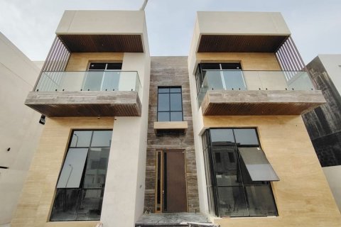 Komerční nemovitost v Al Shamkha, Abu Dhabi, SAE 6 ložnice, 468 m² Č.: 594115 - fotografie 1