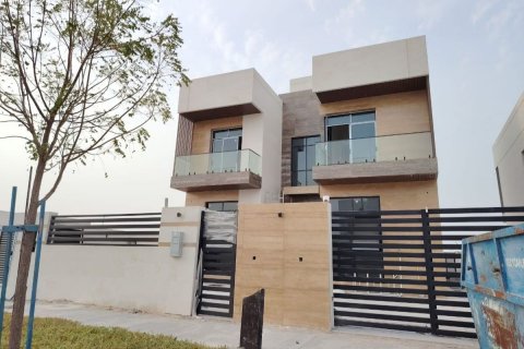 Komerční nemovitost v Al Shamkha, Abu Dhabi, SAE 6 ložnice, 468 m² Č.: 594115 - fotografie 2