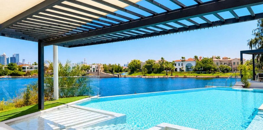 Vila v Jumeirah Islands, Dubai, SAE 5 spální, 1078 m2 č. 717899