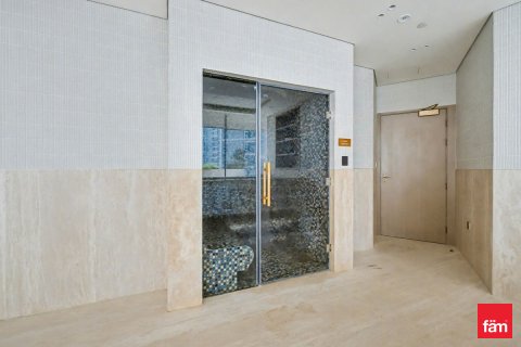 Пәтер Дубай, БАӘ-да 1 жатын бөлме, 73.9 м² № 661866 - фото 12