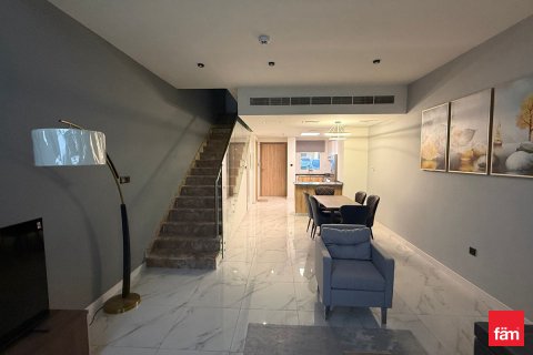 Таунхаус Дубай, БАӘ-да 2 жатын бөлмелер, 123.7 м² № 661867 - фото 1