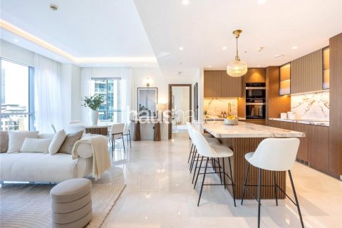 Apartment in Downtown Dubai (Downtown Burj Dubai), Dubai, UAE 2 bedrooms, 127 sq.m. № 625298 - photo 1