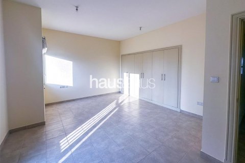 Řadový dům v Dubai Sports City, SAE 4 ložnice, 297 m² Č.: 625301 - fotografie 5