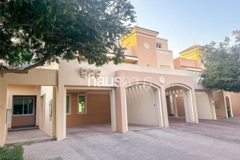 Řadový dům v Dubai Sports City, SAE 4 ložnice, 297 m² Č.: 625301 - fotografie 7