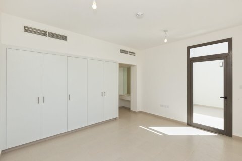 Řadový dům v Town Square, Dubai, SAE 4 ložnice, 270 m² Č.: 723298 - fotografie 18