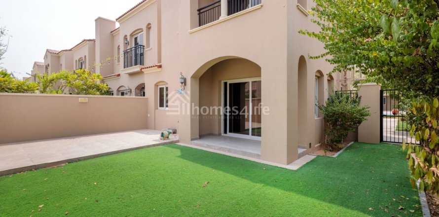 Villa i Serena, Dubai, Emiratene 3 soverom, 253 kvm nr. 723295