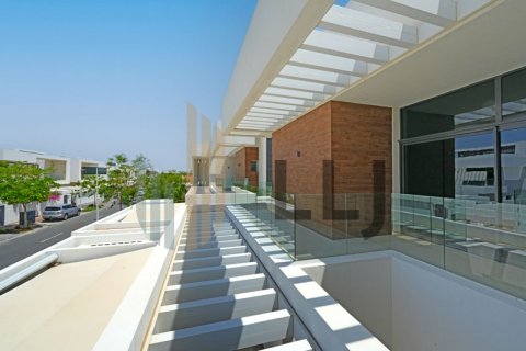 Vila di Yas Island, Abu Dhabi, UEA 4 kamar tidur, 622.3 m2 nomor 571722 - foto 3