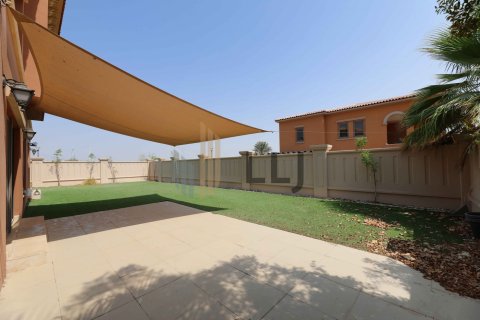 Üürile anda villa on the Saadiyat Island, Abu Dhabi, AÜE: 4 magamistoaga, 482.3 m² Nr 571721 - pilt 6