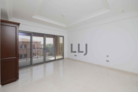 Üürile anda villa on the Saadiyat Island, Abu Dhabi, AÜE: 4 magamistoaga, 482.3 m² Nr 571721 - pilt 16