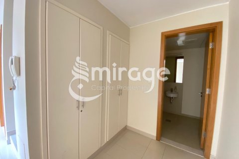 Vila v Al Raha Gardens, Abu Dhabi, SAE 4 ložnice, 402.2 m² Č.: 571776 - fotografie 8