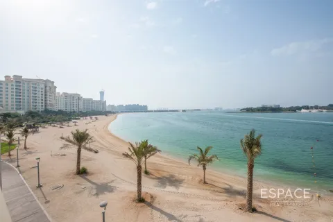 Huoneisto AZURE RESIDENCES Palm Jumeirah, Dubai, Arabiemiraatit 1 makuuhuone, 106 m2 № 650420 - kuva 2