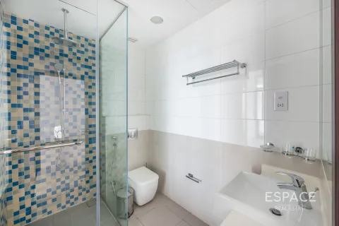 Huoneisto AZURE RESIDENCES Palm Jumeirah, Dubai, Arabiemiraatit 1 makuuhuone, 106 m2 № 650420 - kuva 10