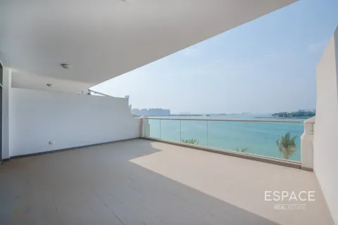 Huoneisto AZURE RESIDENCES Palm Jumeirah, Dubai, Arabiemiraatit 1 makuuhuone, 106 m2 № 650420 - kuva 4