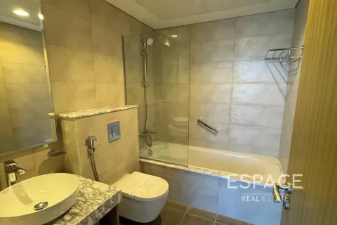 Apartment in AYKON CITY in Sheikh Zayed Road, Dubai, UAE 2 bedrooms, 77 sq.m. № 650423 - photo 9