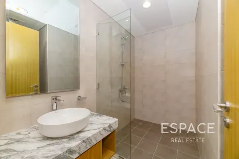 Apartment til leje i Sheikh Zayed Road, Dubai, UAE 2 soveværelser, 76 kvm № 650422 - foto 8