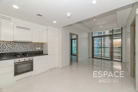 Apartment til leje i Sheikh Zayed Road, Dubai, UAE 2 soveværelser, 76 kvm № 650422 - foto 1